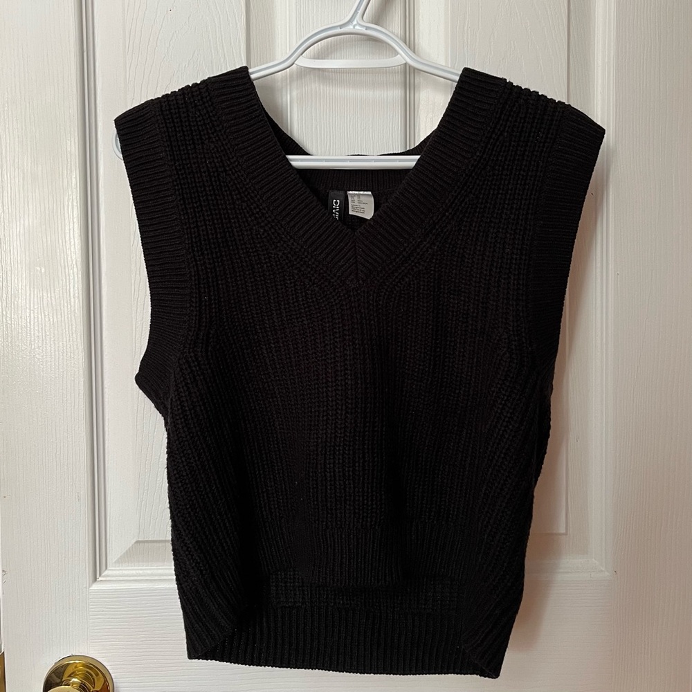 H&M Sweater Vest